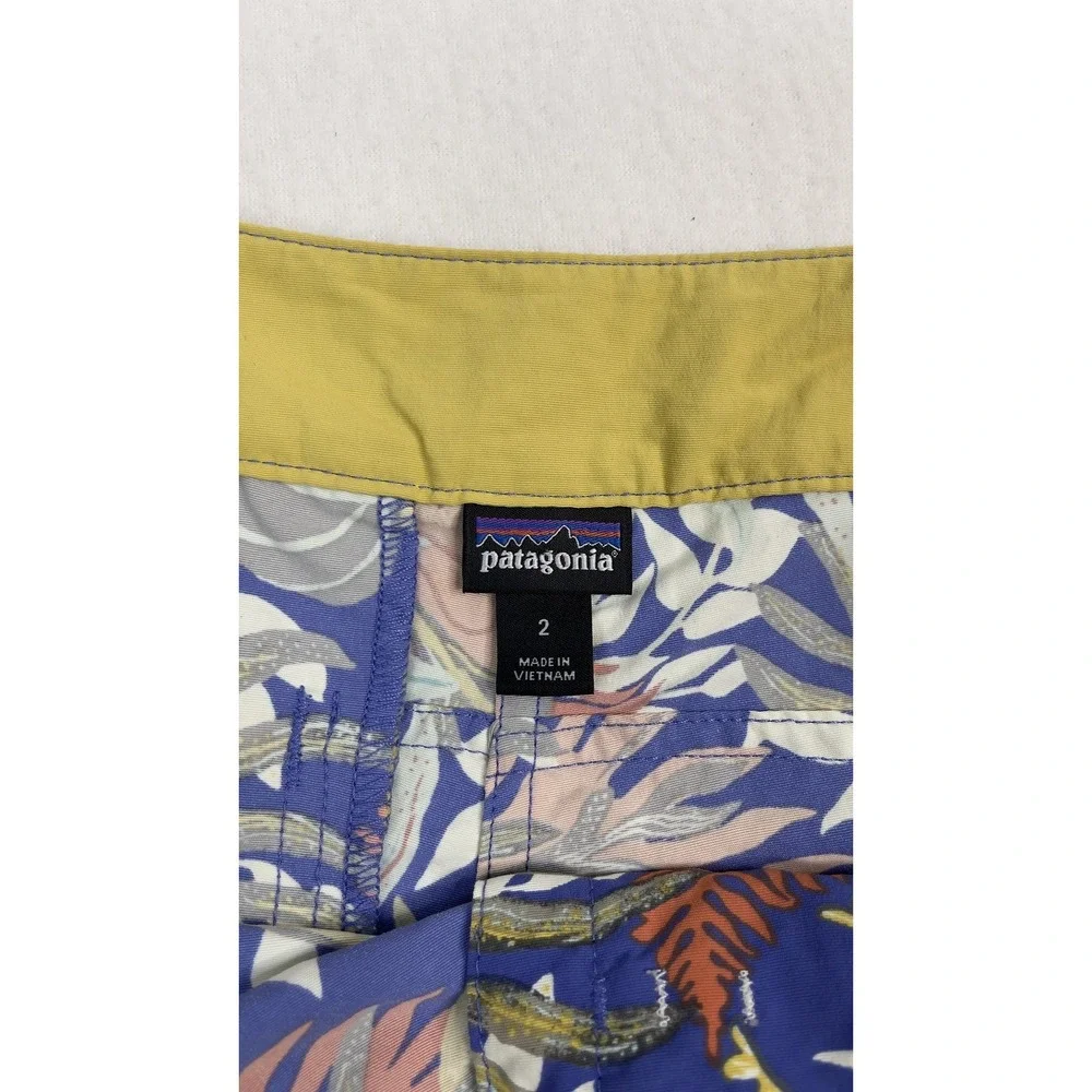 Patagonia Wavefarer Board Shorts Women's  2 Coral Floral Surf Swim Gorpcore 4